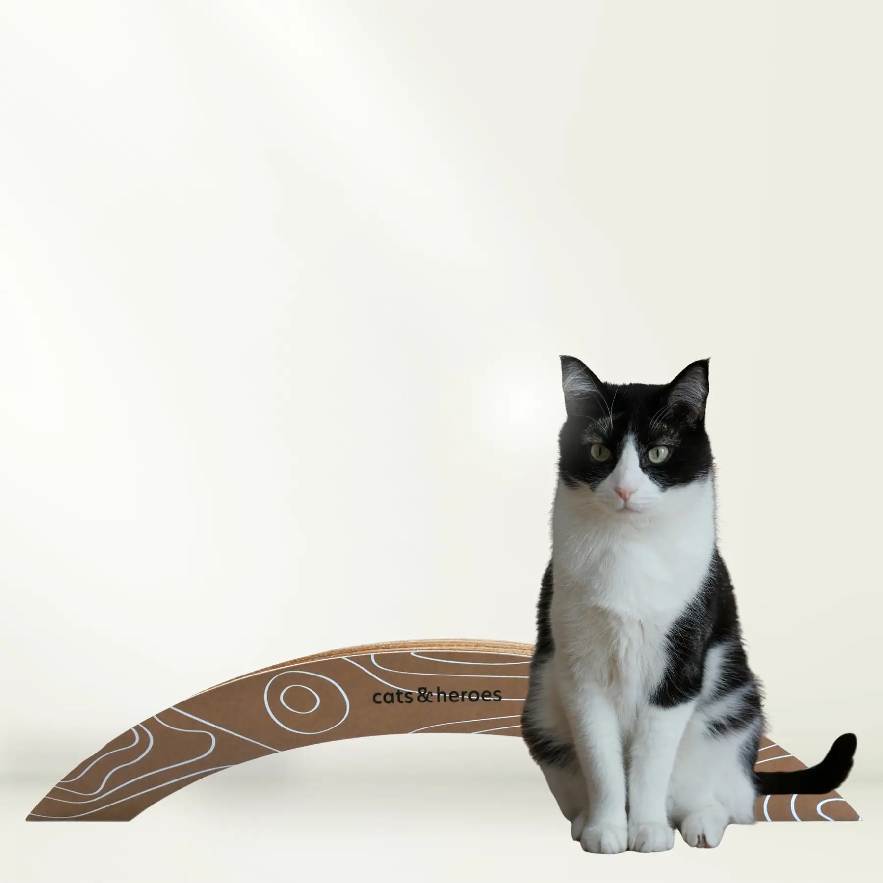 Arc-duurzaam krabmeubel voor katten, handgemaakt met impact, print Geolines.